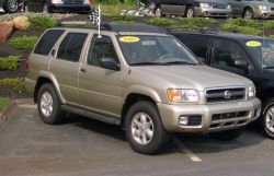 Nissan Pathfinder Mk II SE+