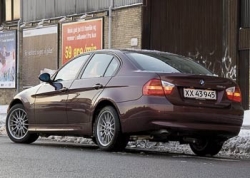 BMW 3er serie E90 318i