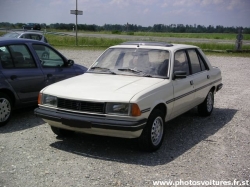 Peugeot 305 GRD
