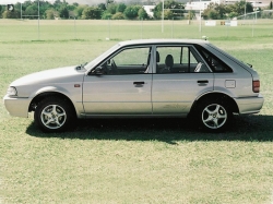 Mazda 323 Mk VI 1500 GLXt.car