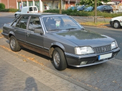 Opel Senator A 2,5i