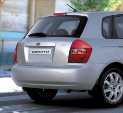 Kia Cerato 2,0 CRDI LX Hatchback
