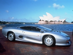 Jaguar XJ220 