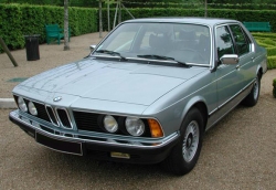 BMW 7er serie E23 745i aut.